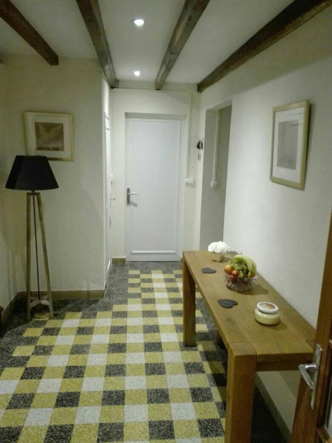 L'Esquilon Chambre D'Hote Panzió Thiat Kültér fotó
