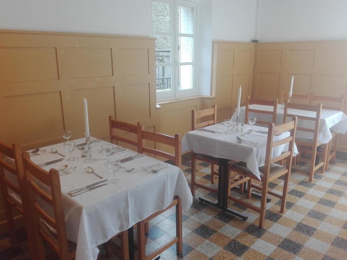 L'Esquilon Chambre D'Hote Panzió Thiat Kültér fotó